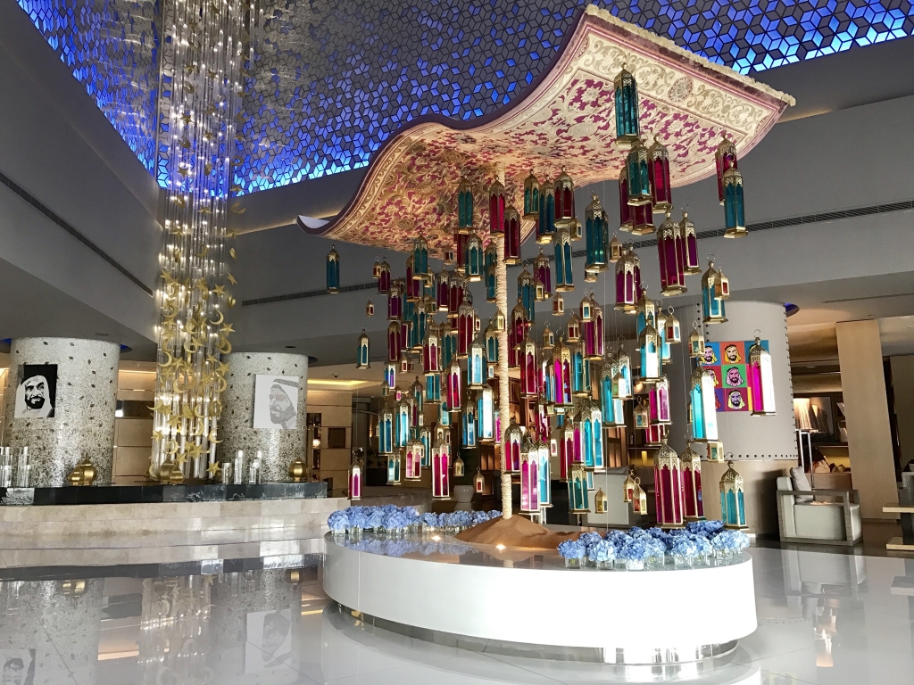 Flying carpet - Fairmont Dubai