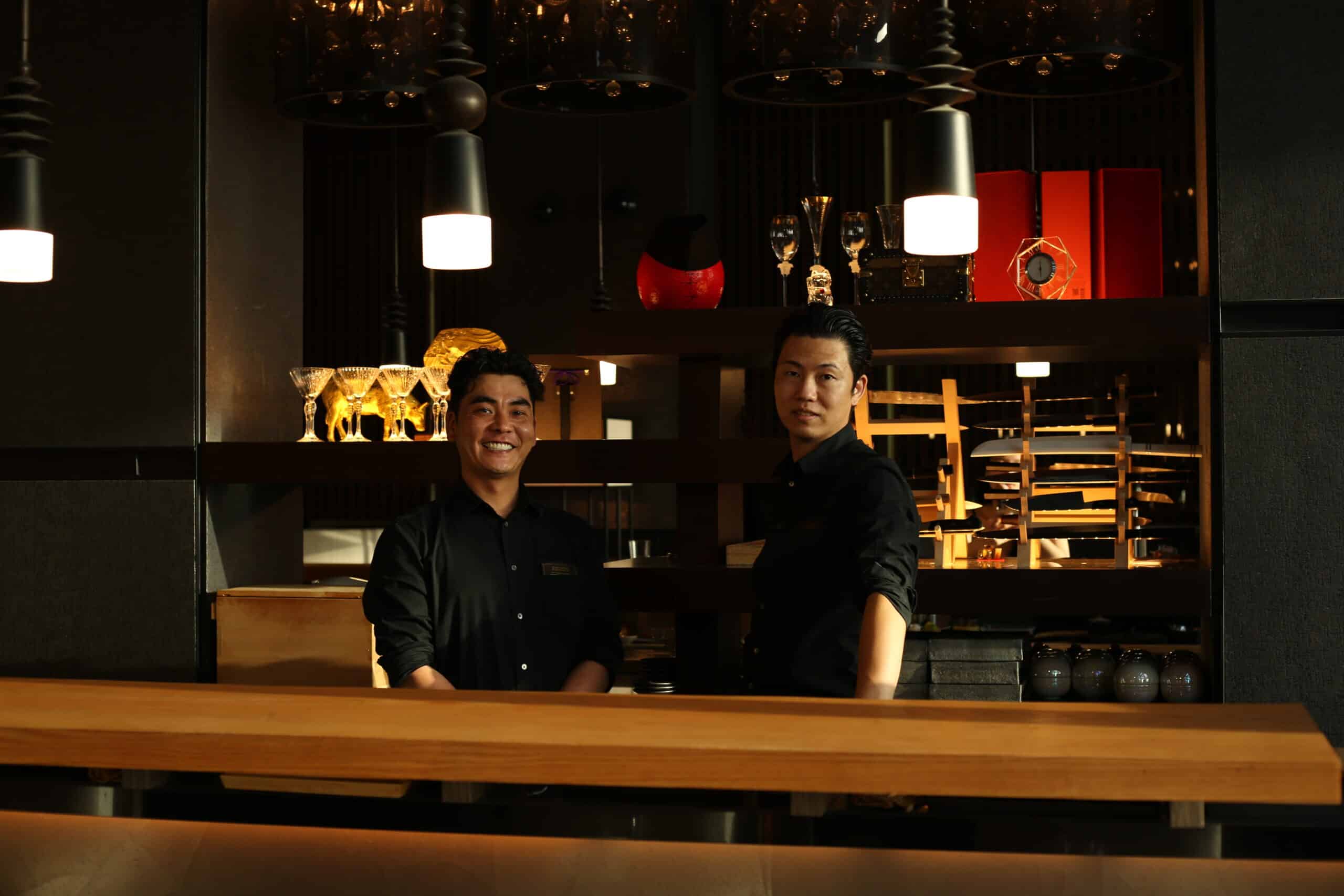 https://www.hotelnewsme.com/wp-content/uploads/2023/12/Chef-Hisa-and-Chef-Taka-TakaHisa-1-1-scaled.jpg